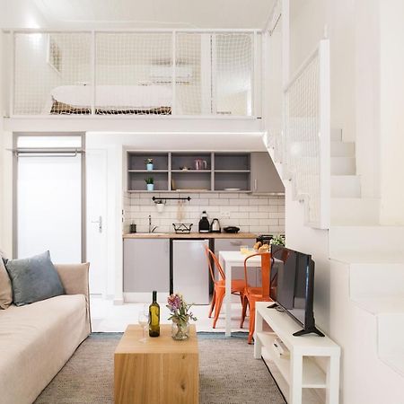 Relax In This Funky Loft Next To Metro! Athens Ngoại thất bức ảnh