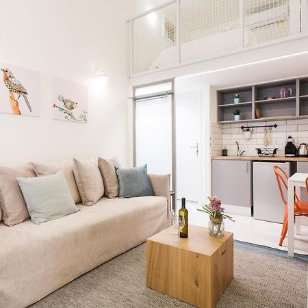 Relax In This Funky Loft Next To Metro! Athens Ngoại thất bức ảnh