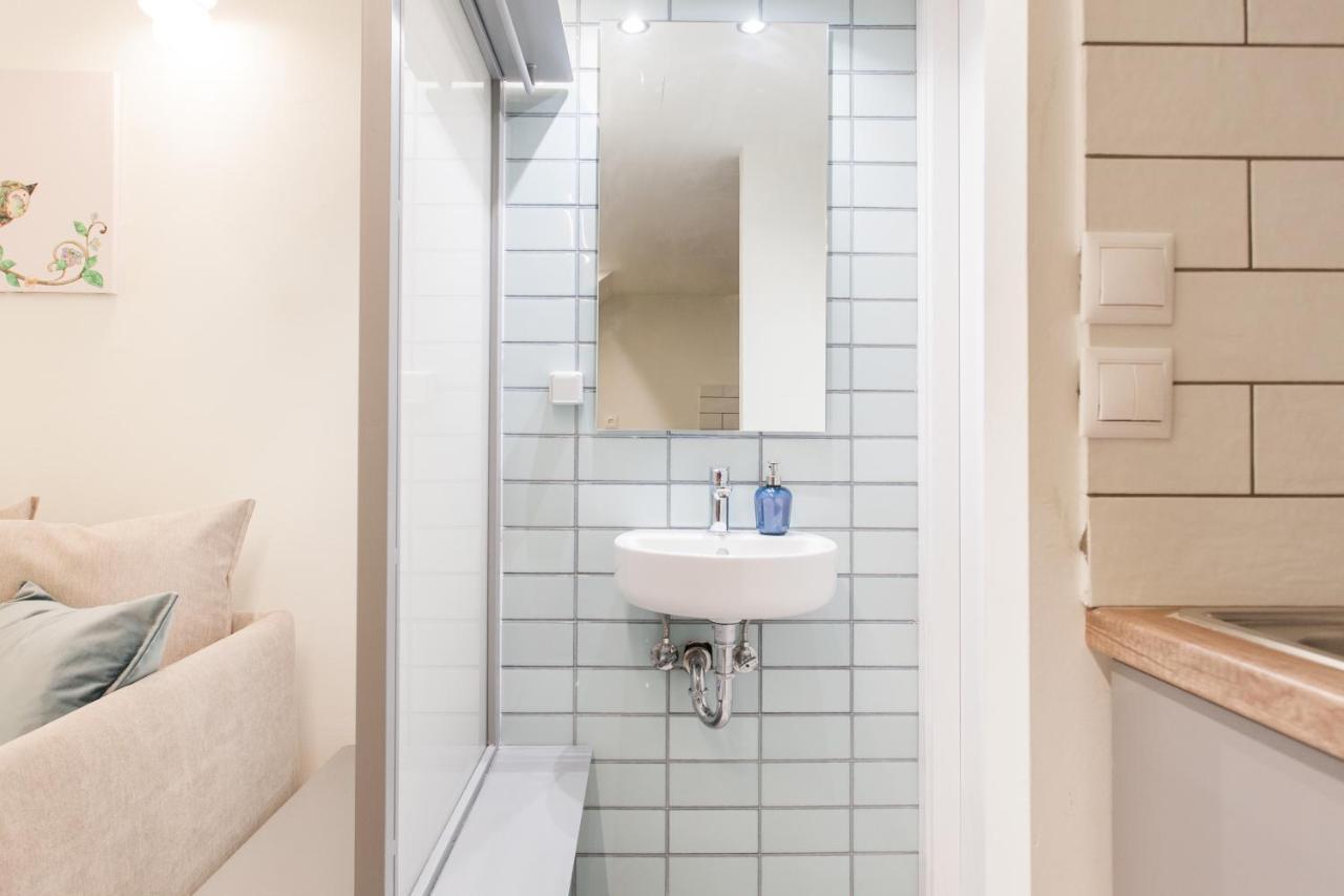 Relax In This Funky Loft Next To Metro! Athens Ngoại thất bức ảnh